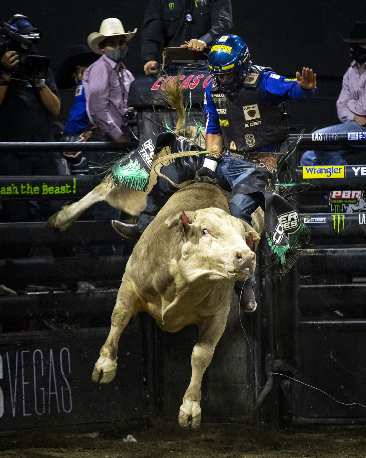 PBR Unleash the Beast Ariat Invitational